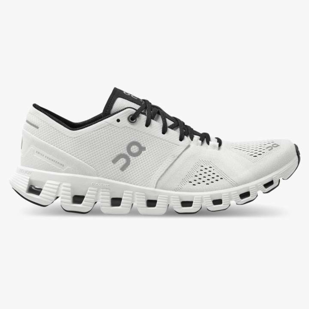 On Cloud Running X Womens, White Size 9
